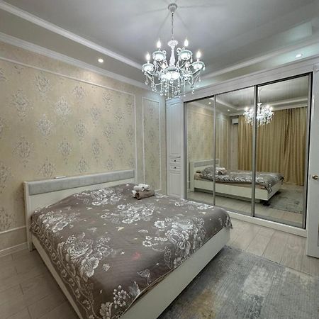 1 Ком Апартаменты Хан Шатыр, Вблизи Байтерек, Сарыарка, Центральный Парк Astana Dış mekan fotoğraf